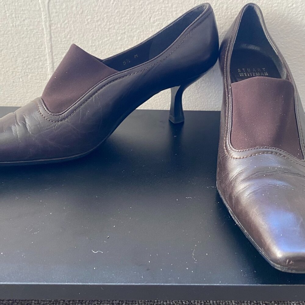 Vintage Late 1990s/Early 2000s Stuart Weitzman Square Toe Kitten Heels